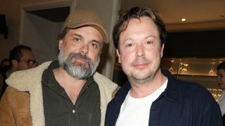 Les fils de Michel Sardou, Davy et Romain, réunis pour une belle soirée : l'un d'eux brille avec son amoureuse