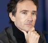 Antoine Arnault confiait dans "Vogue" que "quand on grandit dans une famille connue, on n’a pas le droit à l’erreur", une phrase qui illustre bien le parcours de sa sœur aînée Delphine. 

Antoine Arnault - Antoine Arnault nouveau propriétaire du Paris FC avec Redbull lors d'une conférence de presse à Orly. © Pierre Perusseau / Bestimage
