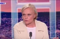 Muriel Robin révèle avoir été victime d'un viol à l'âge de 10 ans sur le plateau de BFMTV.
Crédit : BFMTV