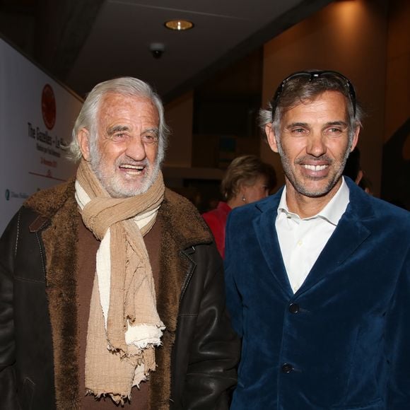 Son père, Jean-Paul Belmondo, s'était produit sur scène le jour de la disparition de sa fille, Patricia.

Jean-Paul Belmondo et Paul Belmondo lors de la présentation en avant-première de "The Gazelles" à Paris, le 24 novembre 2017.

Photo : Denis Guignebourg / Bestimage