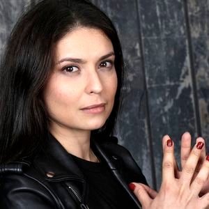 Info - Lucie Bernardoni accusée de " violences volontaires " sur sa fille de 15 ans. Pedro Alves, le père de Lily, aurait porté plainte contre son ex - Portrait de Lucie Bernardoni lors de l'enregistrement de l'émission "Chez Jordan" à Paris. Le 6 Juin 2022.