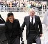 Déjà privé de ses titres et honneurs par le roi, Andrew entraîne également son ex-épouse Sarah Ferguson dans cette chute.


Sarah, duchesse d'York et le prince Andrew arrivent à la messe de requiem pour la duchesse de Kent, à la cathédrale de Westminster, au centre de Londres le 16 septembre 2025. Photo by Jordan Pettitt/PA Wire/ABACAPRESS.COM