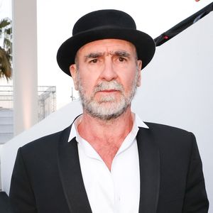 Et de préciser : "Je préfère le jeu provençal qui est plus technique"
Exclusif - Eric Cantona en backstage de l'émission "C à vous" lors du 79ème Festival International du Film de Cannes le 16 mai 2026. © Jack Tribeca/Bestimage