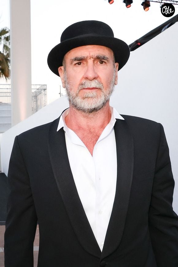 Et de préciser : "Je préfère le jeu provençal qui est plus technique"
Exclusif - Eric Cantona en backstage de l'émission "C à vous" lors du 79ème Festival International du Film de Cannes le 16 mai 2026. © Jack Tribeca/Bestimage