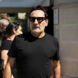 "Surtout prendre 20 kilos pour faire Obélix, c'était gentil de ma part, mais je ne le referai plus", avait-il raconté.

Gilles Lellouche - Les célébrités sur le ponton de l'hôtel Excelsior lors de la 82ème édition du festival international du film de Venise (La Mostra), Italie, le 6 septembre 2025. © SGP/Bestimage