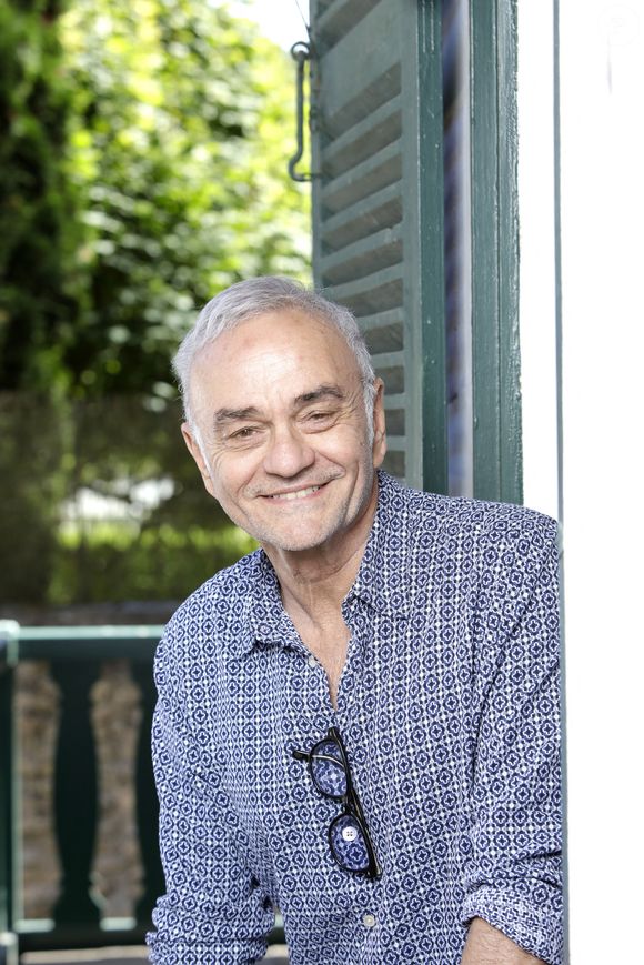 Exclusif - Rendez-vous avec Jean-Pierre Mader lors de la 6ème édition des écrivains "La forêt des livres" à Chanceaux près Loches. Le 25 août 2024 © Cédric Perrin / Bestimage