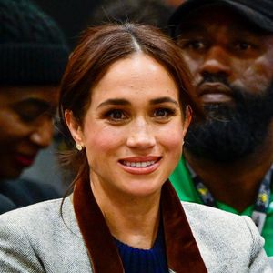 Meghan Markle était l'invitée du show "Aspire" diffusé sur YouTube 

Vancouver, CANADA - Le prince Harry et Meghan Markle font une apparition lors de la deuxième journée des Invictus Games Vancouver Whistler.

Backgrid USA / Bestimage



BACKGRID USA 9 FÉVRIER 2025



USA : +1 310 798 9111 / usasales@backgrid.com



ROYAUME-UNI : +44 208 344 2007 / uksales@backgrid.com



Clients britanniques - Images contenant des enfants

Please Pixelate Face Prior To Publication