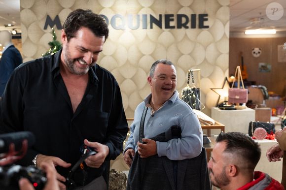Exclusif - Arnaud Ducret, Arnaud Toupense en backstage du tournage de l'émission "Panique au grand magasin" diffusée le 15 décembre 2025 sur TF1. © Cyril Moreau/Bestimage
