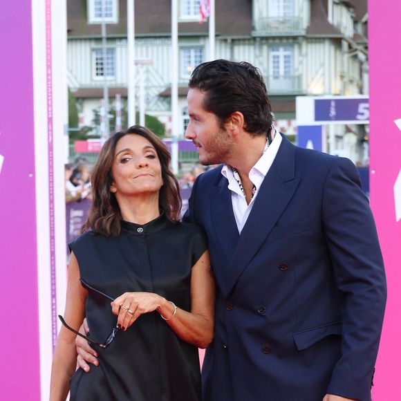 Alexandre Kominek a répondu aux critiques sur le plateau de l'émission "C à Vous".

Première du film 'Nouvelle vague' lors du 51éme Festival du cinéma Américain de Deauville le 12 Septembre 2025.


© Denis Guignebourg/Bestimage