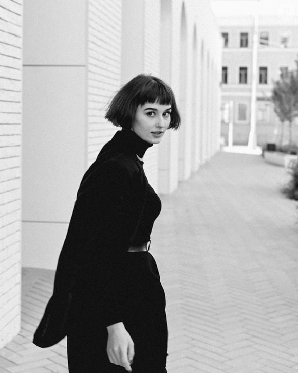 Le micro bob s’impose comme la coupe la plus chic de 2026.

Dmitry Ganin sur Unsplash