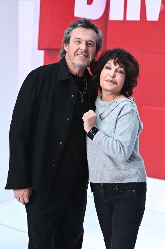 Jean-Luc Reichmann et Isabelle Mergault - Enregistrement de l'émission Vivement Dimanche présentée par M.Drucker au Pavillon Gabriel à Paris le 9 janvier 2024. Diffusion sur France 3 le 14/01/2024. Photo par Guillaume Gaffiot/Bestimage