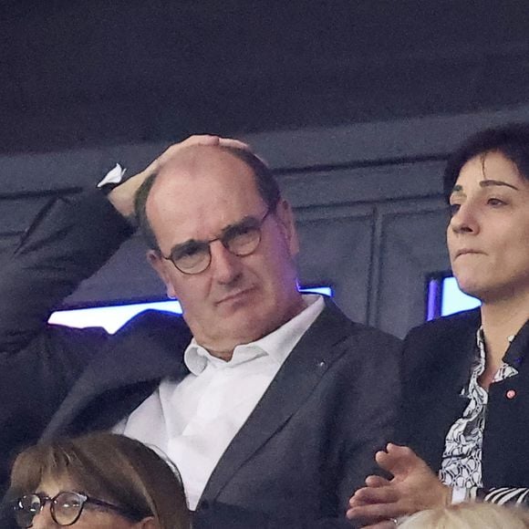 Jean Castex et sa femme Sandra Ribelaygue - People dans les tribunes du match de Coupe du monde de rugby entre la France et l'Italie (60-7) à Lyon le 6 octobre 2023. © Cyril Moreau-Dominique Jacovides/Bestimage