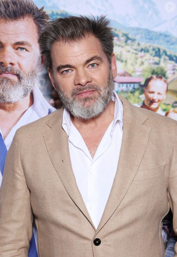 Clovis Cornillac lors de l'avant-première du film "Monsieur le maire" au cinéma UGC Danton à Paris le 17 octobre 2023. © Denis Guignebourg / Bestimage