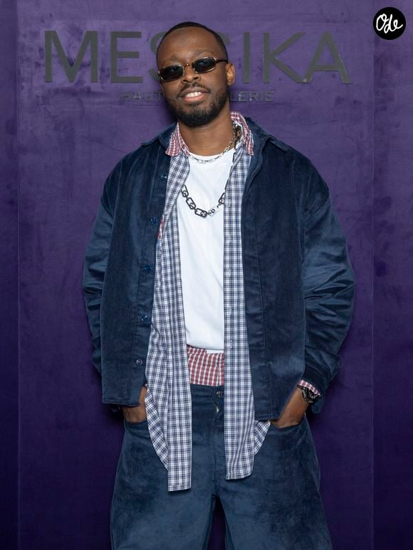 Dadju au photocall du défilé Messika Collection Femme Prêt-à-Porter Printemps/Eté 2026 lors de la Fashion Week de Paris (PFW), au Musée des Arts décoratifs, à Paris, France, le 13 octobre 2025. © Olivier Borde/Bestimage