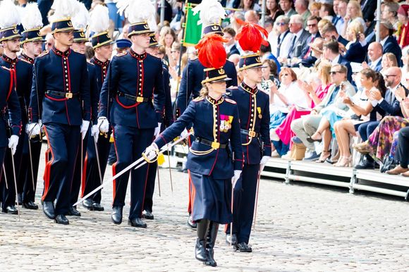 Le roi Philippe de Belgique, la reine Mathilde, la princesse Delphine et James O’Hare participeront aux célébrations de la Fête nationale 2025 devant le Palais royal à Bruxelles, en Belgique. Photo Backgrid USA / Bestimage
