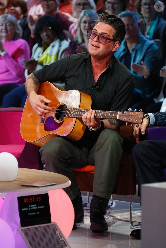 Exclusif - Manu Lanvin lors de l'enregistrement de l'émission "Famille je vous aime" présentée par M. Drucker et qui sera diffusée le 13 juin 2025 sur France 3, aux Studios rive gauche à Paris, France, le 15 avril 2025. © Clovis-Gaffiot/Bestimage