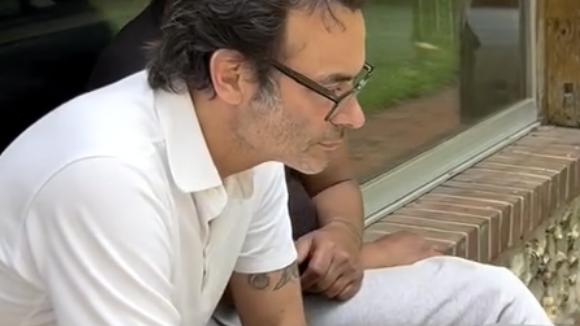 "C’est sacré, y compris à Douchy" : Anthony Delon ne se coupe pas de cette activité, même dans la maison de son père du Loiret