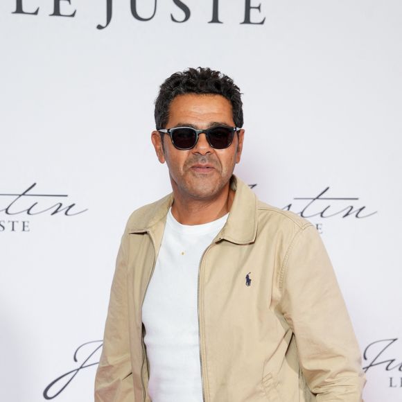 Jamel Debbouze a expliqué comment il a pu surmonter ce drame.

Jamel Debbouze lors de la première du film "Justin le Juste" au cinéma UGC Ciné Cité Les Halles à Paris le 14 septembre 2026. © Anne-Sophie Guebey / Bestimage