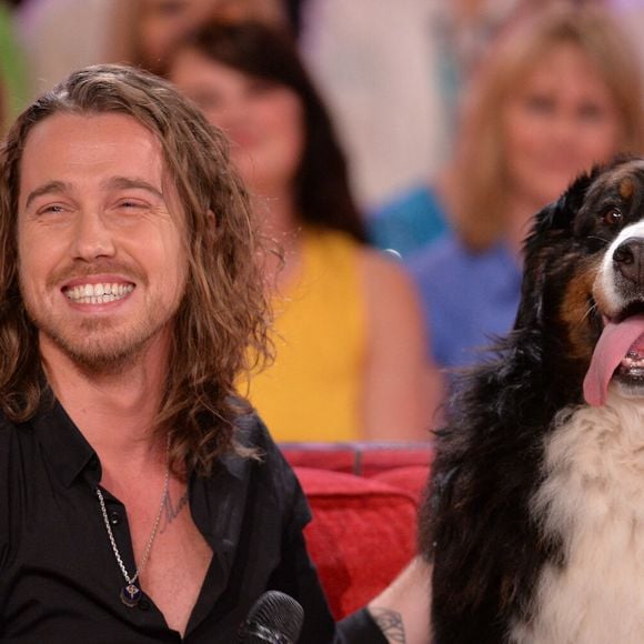 Julien Doré lors de l'enregistrement de Vivement Dimanche à Paris, France, 20 mai 2015. Photo Max Colin/Abaca