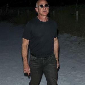 Miami Beach, FL – EXCLUSIF – Jeff Bezos a fait une apparition lors du prestigieux Global Champions Arabians Tour à Miami Beach. © Backgrid USA / Bestimage