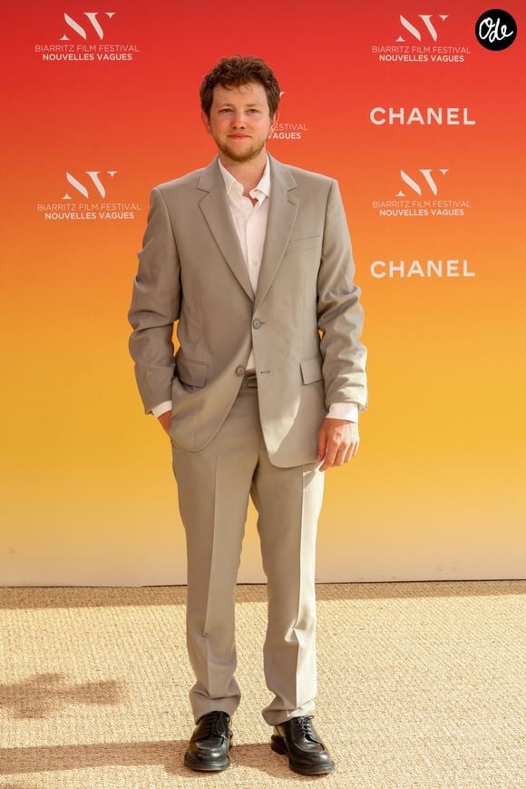 Anthony Bajon au photocall du 4ème Biarritz Film Festival - Nouvelles Vagues 2026 au théâtre de la Gare du Midi à Biarritz, le 27 juin 2026. © Jean-Marc Lhomer / Bestimage