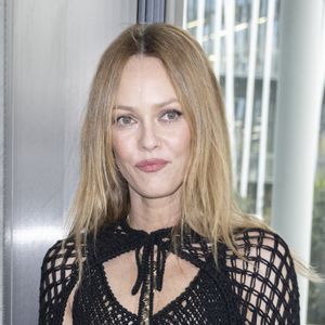 Vanessa Paradis - Défilé de mode "Chanel" en hommage aux métiers d'art au 19M à Aubervilliers. Le 7 décembre 2021. © Olivier Borde / Bestimage