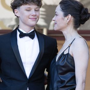 Invitée sur le plateau de l’émission "C à Vous" à Cannes, Marion Cotillard est revenue sur sa montée des marches lors du 79e Festival de Cannes

Marcel Canet, Marion Cotillard - Montée des marches du film " Karma " lors du 79ème Festival International du Film de Cannes. © Olivier Borde / Bestimage