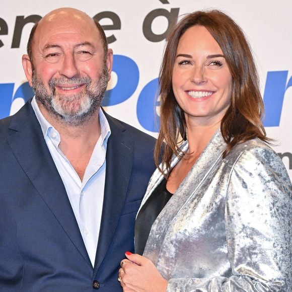 Kad Merad, Julia Vignali lors de la cérémonie d'ouverture du 17ème Festival Lumière à Lyon, France, le 11 octobre 2025. Photo par Julien Reynaud/APS-Medias/ABACAPRESS.COM