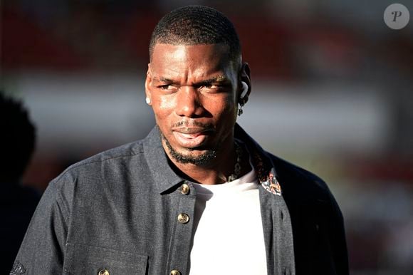 À 33 ans, le footballeur international français Paul Pogba s'est longuement confié sur sa reconstruction familiale dans l'émission "The Bridge".

©Bestimage