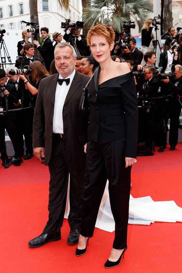 Si la journaliste et essayiste, qui fête ses 50 ans ce mardi 15 avril 2025, et le polémiste et critique culinaire de 66 ans s'affichent régulièrement ensemble, notamment sur le tapis rouge du Festival de Cannes, ces deux-là sont plutôt discrets, sur leur vie privée.

Natacha Polony et son mari Périco Légasse - Montée des marches du film "Sibyl" lors du 72ème Festival International du Film de Cannes. Le 24 mai 2019. © Jacovides-Moreau / Bestimage