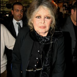 Dans une lettre transmise à "Var-Matin", l’ancienne actrice dénonce ce qu’elle considère comme un "réquisitoire pitoyable" visant à ternir l’image de sa fondation...

Archives - BRIGITTE BARDOT . Noel des animaux de la S.P.A au palais des sports Marcel Cerdan. © Guillaume Gaffiot / Bestimage