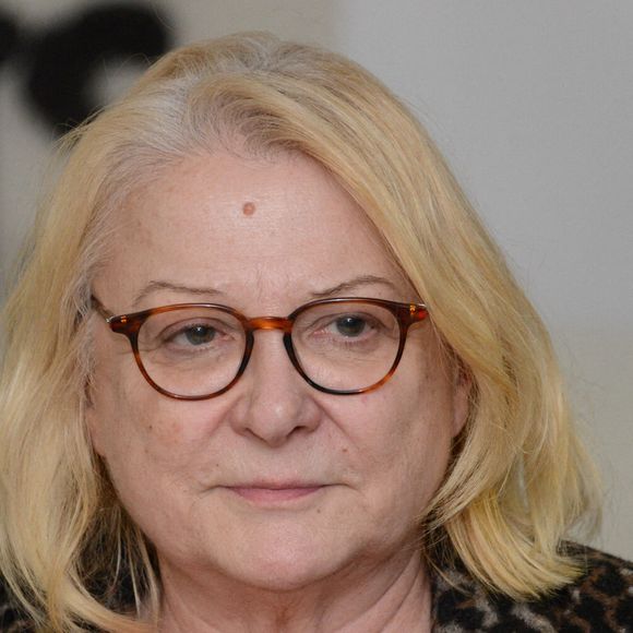 Josiane Balasko arrive pour soutenir les sans-abri de la D.A.L. à Paris, France, le 11 janvier 2020. Photo by Georges Darmon/Avenir Pictures/ABACAPRESS.COM |