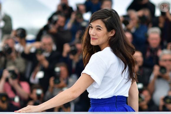 Mélanie Doutey a bien voulu répondre à la question auprès de Télé Poche

Melanie Doutey pose lors du photocall Le Grand Bain qui se tient au Palais des Festivals le 13 mai 2018 à Cannes, en France, dans le cadre du 71e Festival de Cannes annuel. Photo par Lionel Hahn/ABACAPRESS.COM