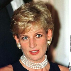 Il y évoque notamment des difficultés d’attention qu’aurait rencontrées sa sœur.

Arrivée à Rimini de la princesse Diana, Italie.
ALPHA AGENCY / BESTIMAGE