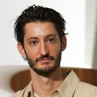 Après Iris Mittenaere et Jamel Debbouze, Pierre Niney a mis le cap sur cette île et a opté pour un hôtel différent... mais tout aussi luxe