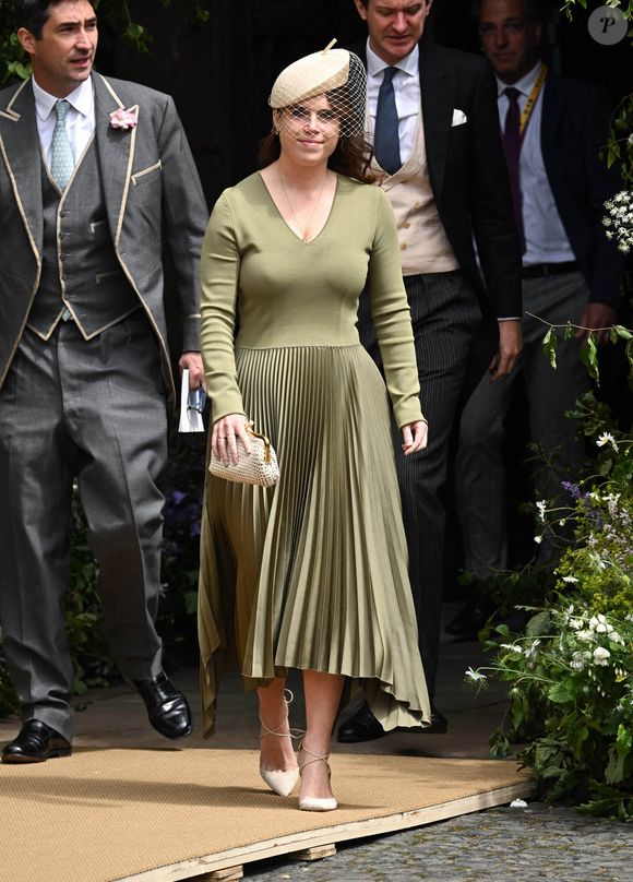 La princesse Béatrice au mariage de Hugh Grosvenor, le duc de Westminster, avec Olivia Henson à la cathédrale de Chester à Chester, Angleterre, Royaume-Uni, le 7 juin 2024. © Doug Peters/EMPICS Entertainment/ABACAPRESS.COM