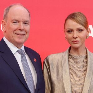 La cérémonie du Guide Michelin a réuni les plus grands noms de la gastronomie à Monaco.

Le Prince Albert II de Monaco et la Princesse Charlène de Monaco lors de la Cérémonie des remises des Etoiles Michelin au Grimaldi Forum à Monaco.

© Jean-Marc Lhomer/Bestimage