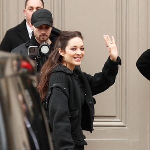 Marion Cotillard - Les célébrités au défilé Chanel 2 "Collection Haute Couture Printemps/Eté 2025" lors de la Fashion Week de Paris (PFW), le 28 janvier 2025 Christophe Clovis / Bestimage