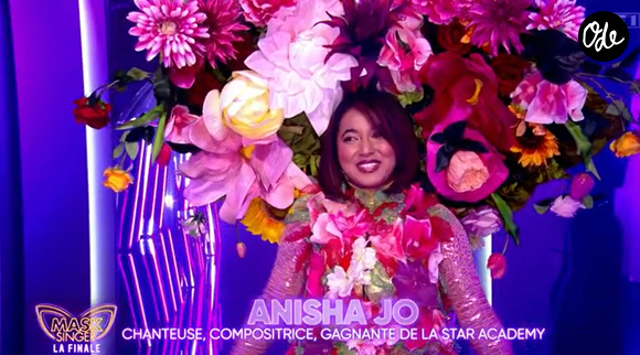Le Bouquet, incarné par Anisha Jo, a fini en 3e position

Capture TF1 - Mask Singer
