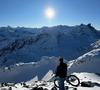 Il a ainsi passé du bon temps en montagne.

Nicolas Fleury se change les idées à la montagne après sa rupture avec l'ancienne Miss France Vaimalama Chaves.