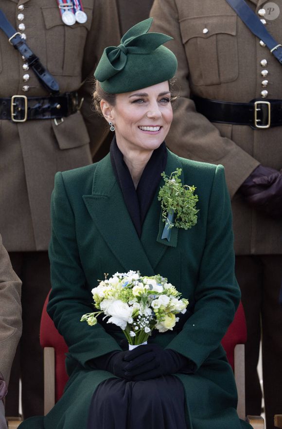 La princesse Catherine (Catherine "Kate" Middleton, princesse de Galles), visite du 1er bataillon des Irish Guards à l'occasion du défilé de la Saint-Patrick à la caserne de Mons à Aldershot, Grande-Bretagne, 17 mars 2026. 
© Dana Press / Bestimage