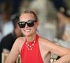Les internautes ont ainsi pu voir à quoi ressemble aujourd'hui la tombe de Johnny Hallyday sur la photo postée par Laeticia Hallyday

Exclusif - Laeticia Hallyday dans l’espace VIP “le Pavillon Eiffel,” lors de la 12ème édition Longines Paris Eiffel Jumping au pied de la Tour Eiffel sur le Champ-de-Mars à Paris, France le 21 juin 2026
© Perusseau / Veeren / Bestimage