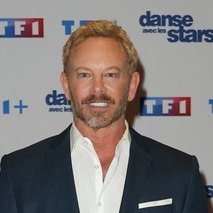 Ian Ziering - Photocall de lancement de la saison 2026 de "Danse avec les stars" (DALS) au siège de TF1 à Boulogne-Billancourt le 18 décembre 2025. © Coadic Guirec/Bestimage
