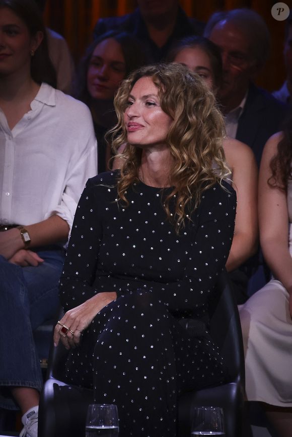 Exclusif - Aurélie Saada lors de l'enregistrement de l'émission "Le Grand Echiquier - Spéciale Serge Gainsbourg" présentée par C.Chazal et A.Manoukian et diffusée le 7 avril 2026 sur France 2, à Paris, France, le 17 septembre 2025. © Jack Tribeca/Bestimage