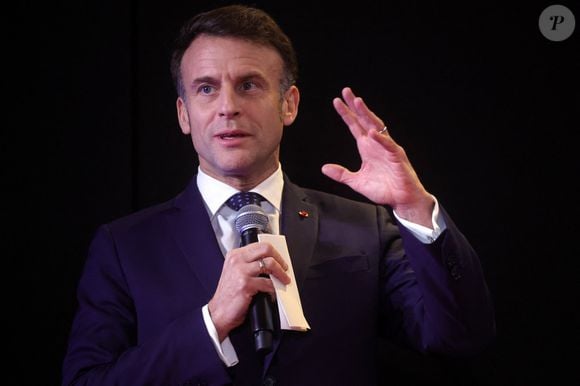Le président Emmanuel Macron lors de la présentation du pavillon français de l'exposition universelle Osaka 2025 à la Cité de l'architecture et du patrimoine à Paris le 4 février 2025

© Teresa Suarez / Pool / Bestimage