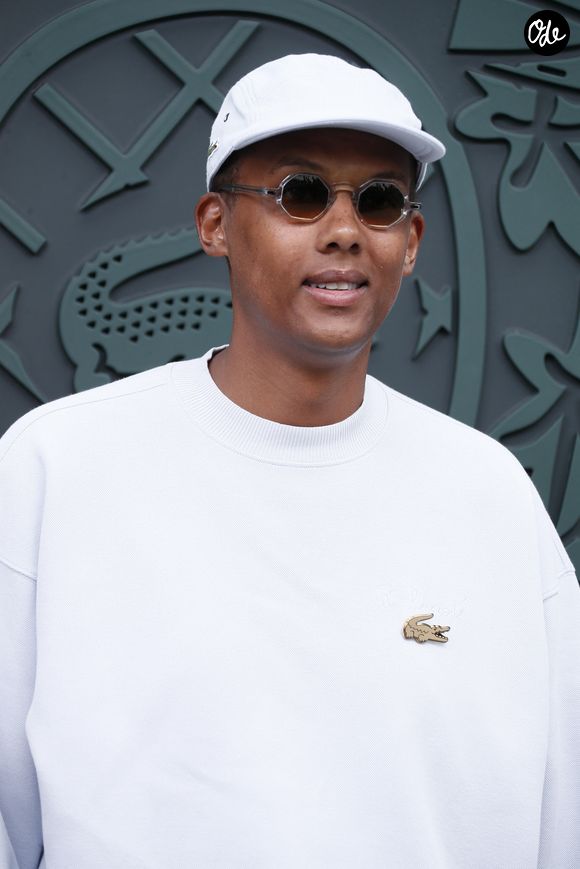 L’artiste a été décrit comme "curieux, engagé et passionné".

Stromae au photocall du défilé Lacoste "Collection Prêt-à-Porter Automne/Hiver 2025-2026" lors de la Fashion Week de Paris (PFW), le 9 mars 2025

© Christophe Clovis / Bestimage