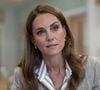 Kate Middleton était en visite officielle dans un hôpital anglais
La princesse de Galles lors d'une visite du jardin de bien-être de la RHS à l'hôpital de Colchester dans l'Essex. Cette visite coïncide avec la donation de 50 plants de Catherine's Rose, nommés en l'honneur de la princesse par la RHS, dont les fonds provenant des ventes seront reversés à la Royal Marsden Cancer Charity. Photo par Stefan Rousseau/PA Wire/ABACAPRESS.COM