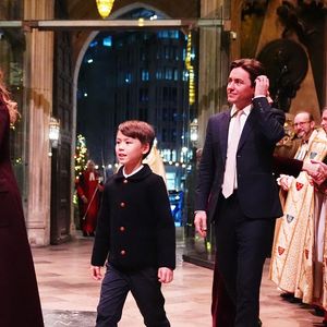 Christopher Woolf, Princess Beatrice (La princesse Eugenie d’York enceinte) and Edoardo Mapelli Mozzi at the Together At Christmas Carol Service at Westminster Abbey in London. © Alpha Press/Bestimage