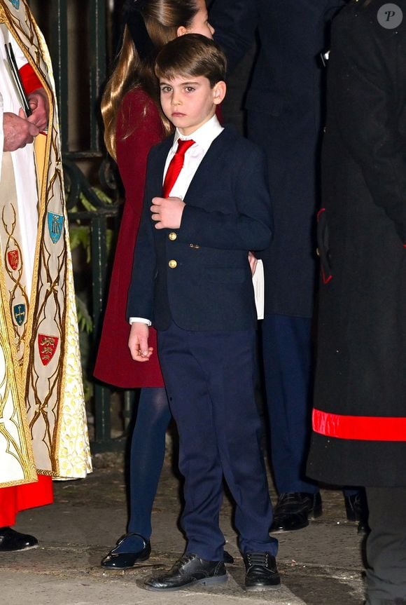 La princesse de Galles a fait plusieurs apparitions depuis dont celle à la messe "Together At Christmas Carol" à l'abbaye de Westminster le 6 décembre 2024. 

La famille royale d'Angleterre assiste à la messe "Together At Christmas Carol" à l'abbaye de Westminster à Londres, Royaume-Uni le 6 Décembre, 2024