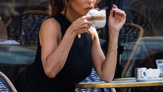 Eva Longoria, son déjeuner inoubliable dans un restaurant italien situé près de Lyon : "On a fait la fête tous ensemble et on a dansé avec elle"